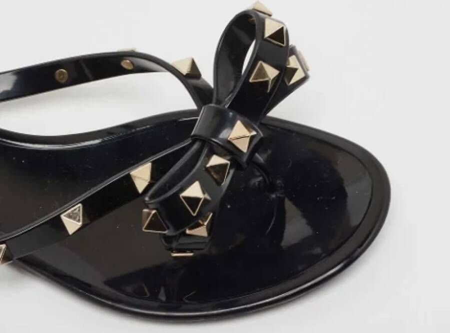 Valentino Vintage Pre-owned Rubber flats Black Dames