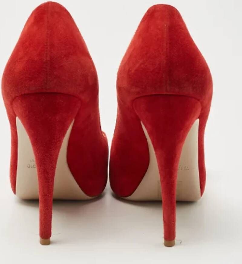 Valentino Vintage Pre-owned Suede heels Red Dames