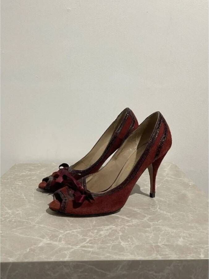 Valentino Vintage Pre-owned Suede heels Red Dames