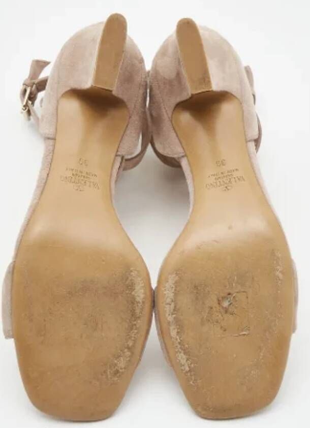 Valentino Vintage Pre-owned Suede sandals Beige Dames