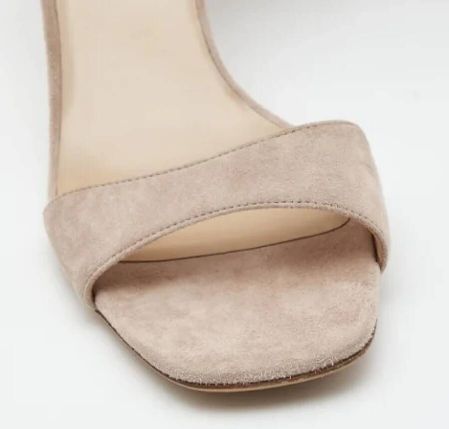 Valentino Vintage Pre-owned Suede sandals Beige Dames