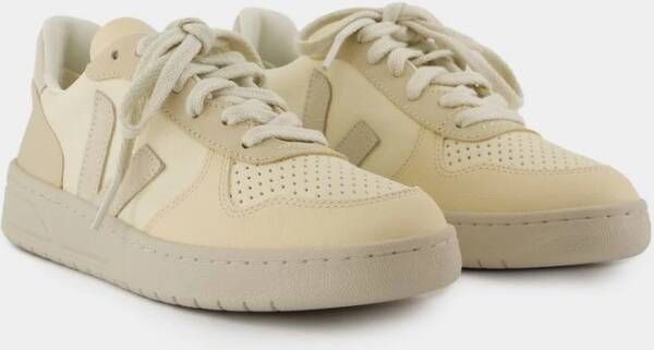 Veja Bruine Leren Sneakers V-10 Stijl Beige Dames