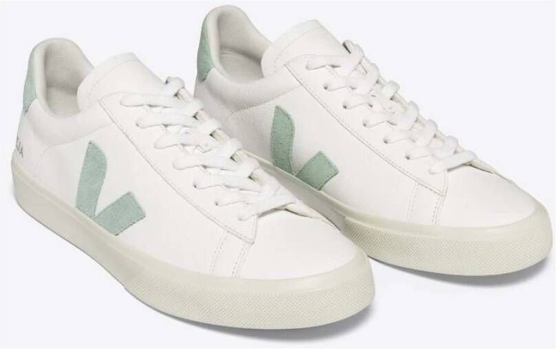 Veja Chromevrije Leren Sneakers in Creme White Dames