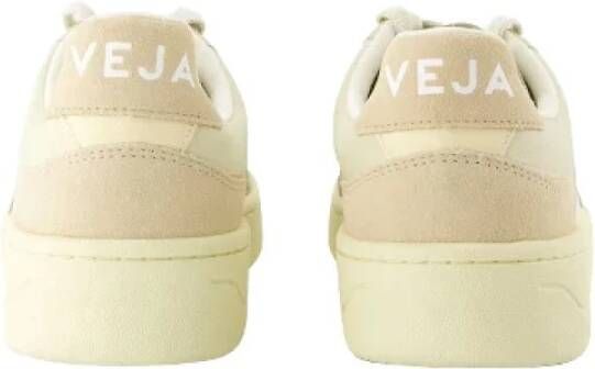 Veja Leather sneakers Beige Dames