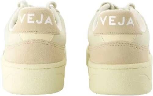 Veja Leather sneakers Beige Dames