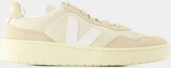 Veja Leather sneakers Beige Unisex