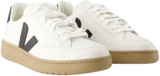 Veja Leather sneakers White Heren