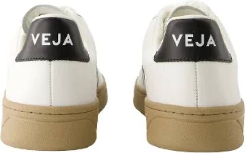 Veja Leather sneakers White Heren