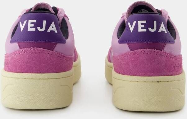 Veja Roze Leren Sneakers Ronde Neus Pink Dames