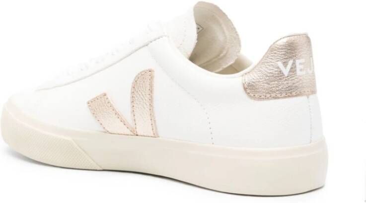 Veja Sneakers voor Buitensportavonturen White Dames