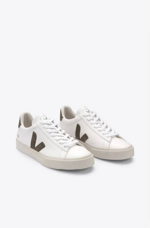 Veja Khaki Campo Sneaker met groene accenten White Dames