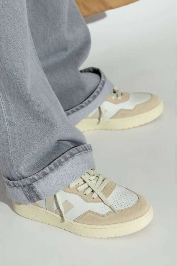 Veja Sport schoenen V-90 Beige Dames