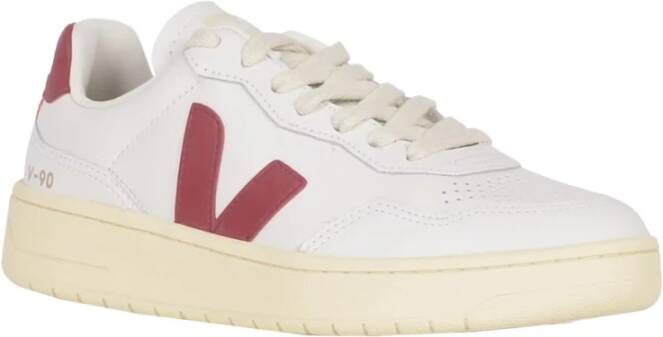 Veja Traced Leather Sneakers in Extra White Marsala White Dames