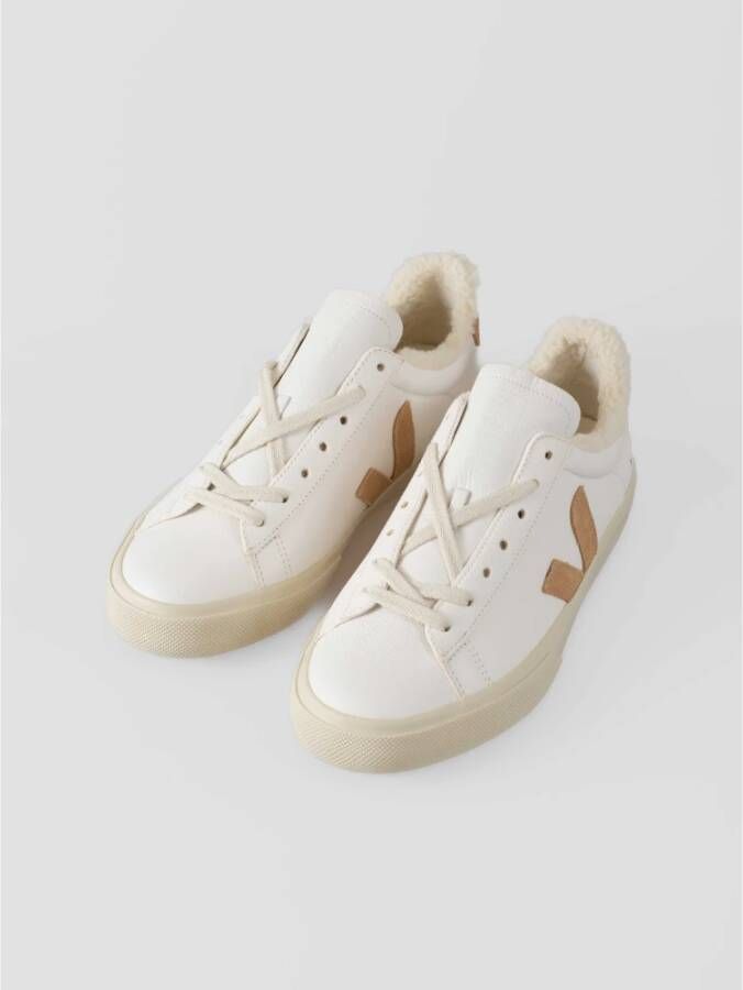 Veja Winter Chrome-Vrije Sneakers met V Design White Heren