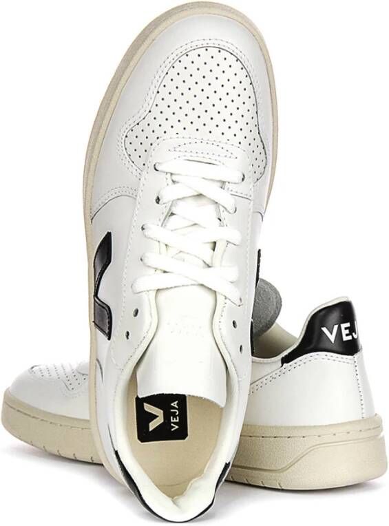 Veja Wit Zwart Leren Court Trainers Vrouwen White Dames