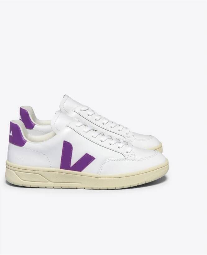 Veja Witte en Paarse Leren Sneakers White Dames