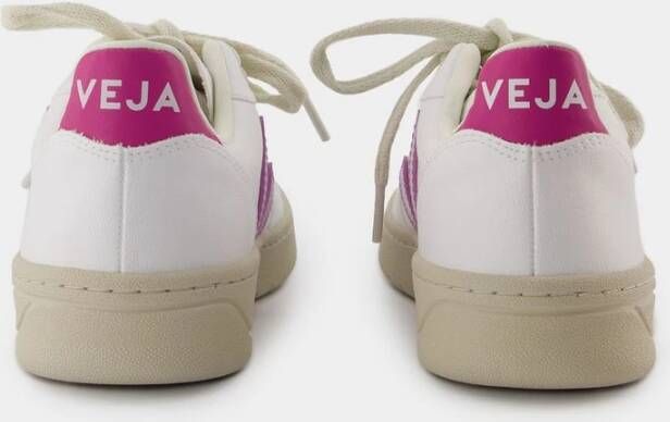 Veja Witte Katoenen Sneakers met Amazon Rubberen Zool White Dames