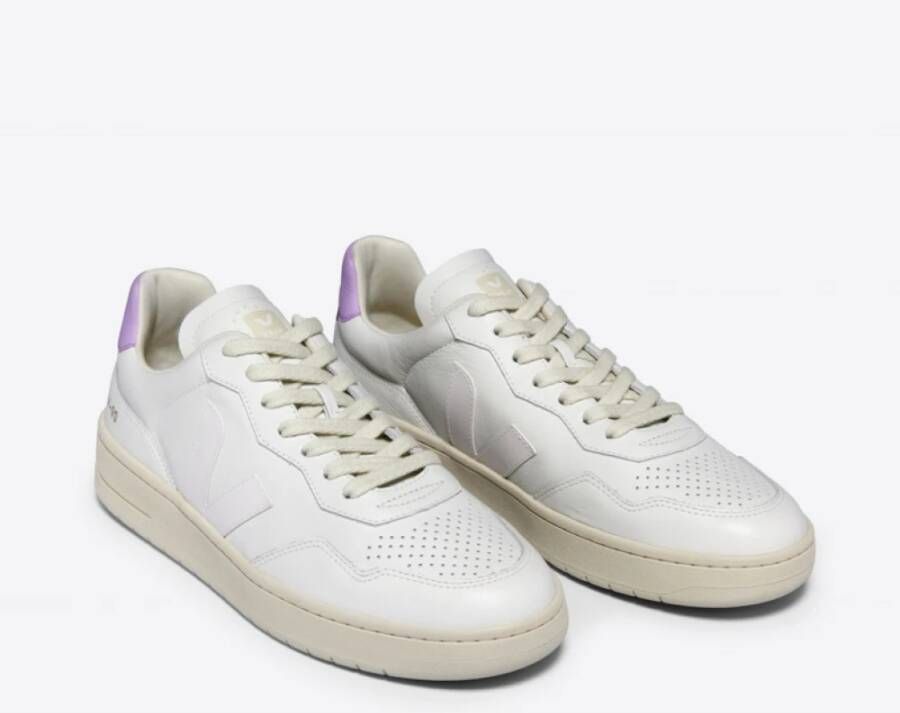 Veja Witte Leren Sneakers met Logo Detail White Dames