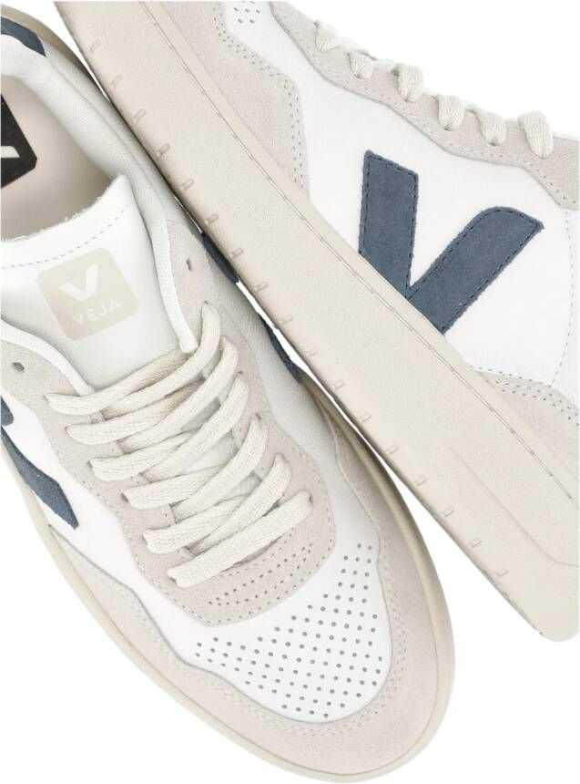 Veja Witte Leren Sneakers Ronde Neus Vetersluiting White Dames