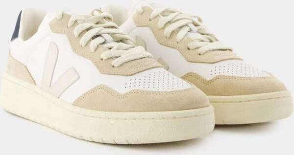 Veja Witte Pierre Leren Sneakers V-90 Beige Heren