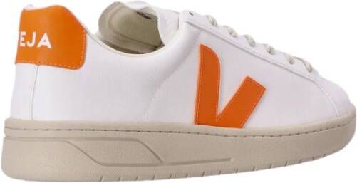 Veja Witte Urca Sneakers met Oranje Inzetstukken White Heren