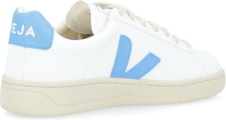 Veja Witte vegan leren sneaker met blauw logo White Dames