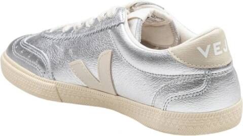 Veja Zilveren Leren Sneakers met Amazone Rubber Gray Dames