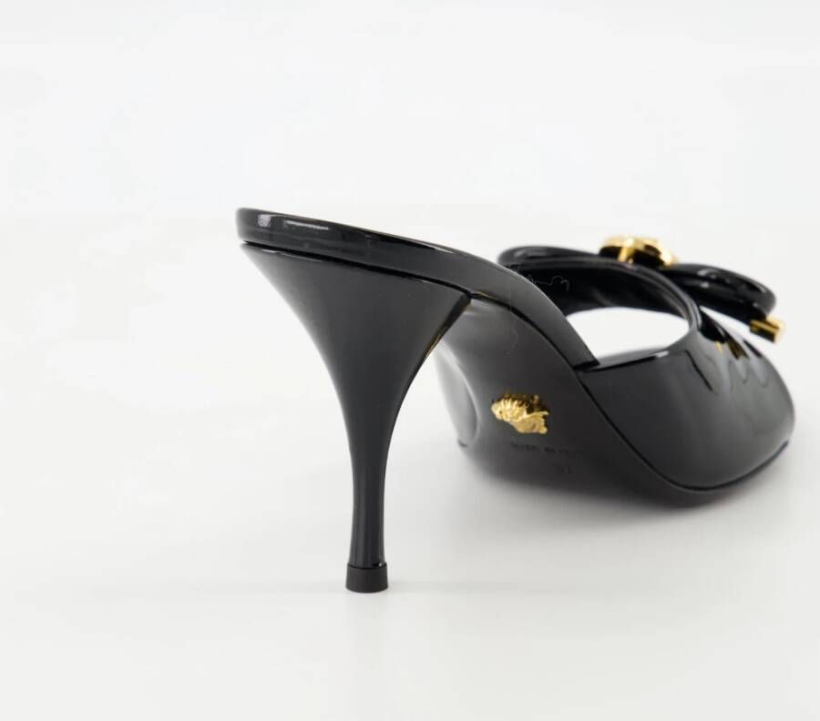 Versace Bow Heel Mules in lakleer Black Dames