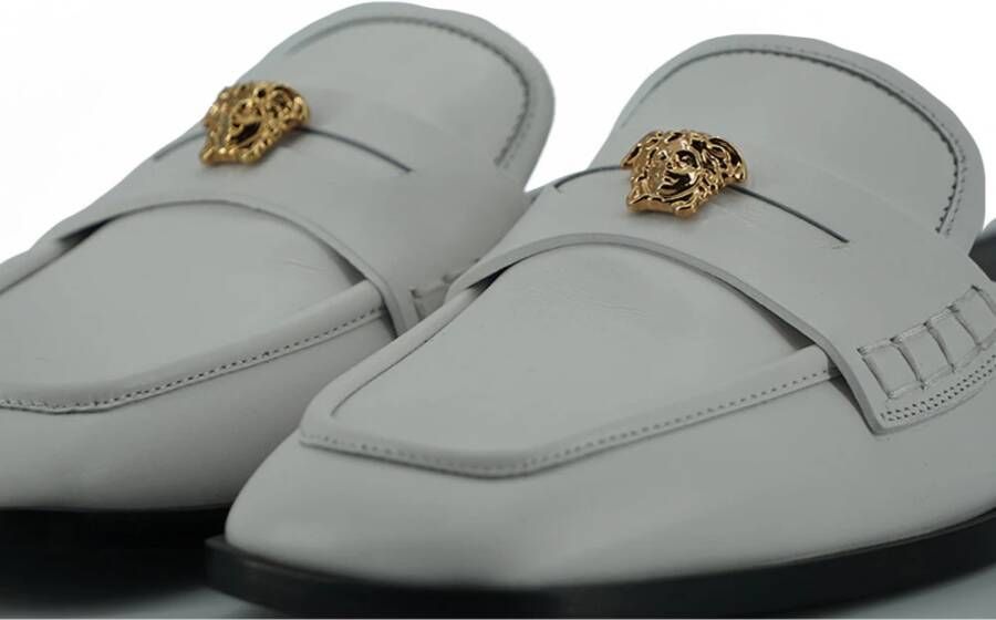 Versace Elegante witte leren slippers Gray Dames