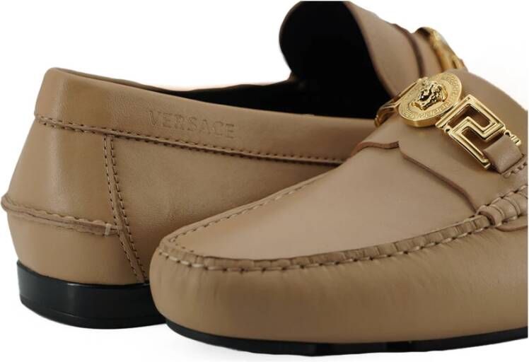 Versace Exclusieve Medusa Loafers in Goudkleurig Leer Beige Heren