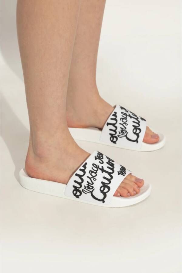 Versace Jeans Couture Rubberen slippers met logo White Dames