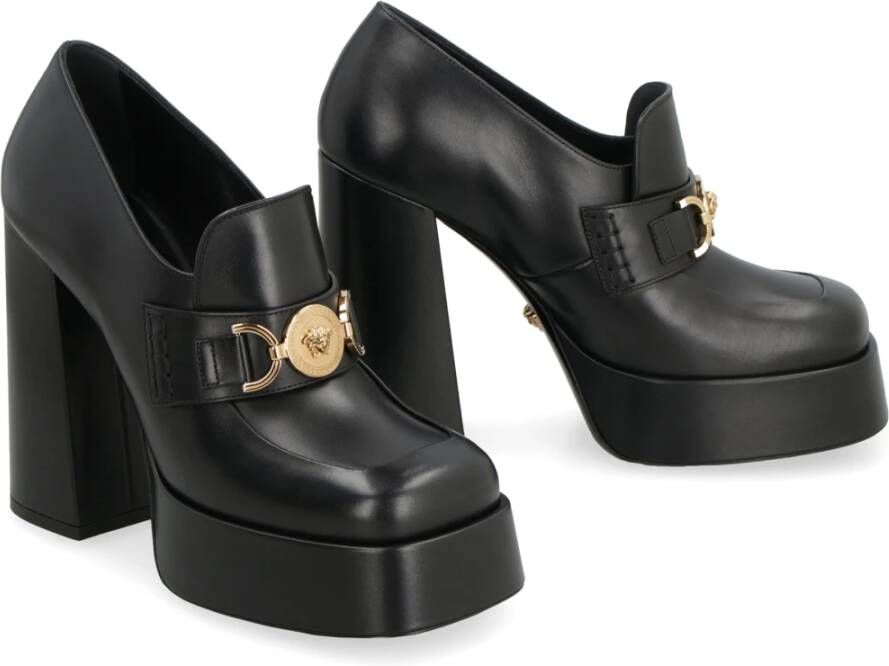 Versace Leren loafers met logo-detail Black Dames