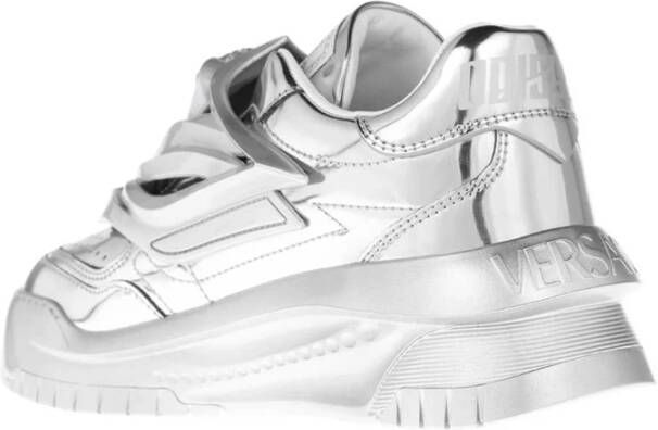 Versace Metallic Sneakers met Geperforeerde Neus Gray Dames