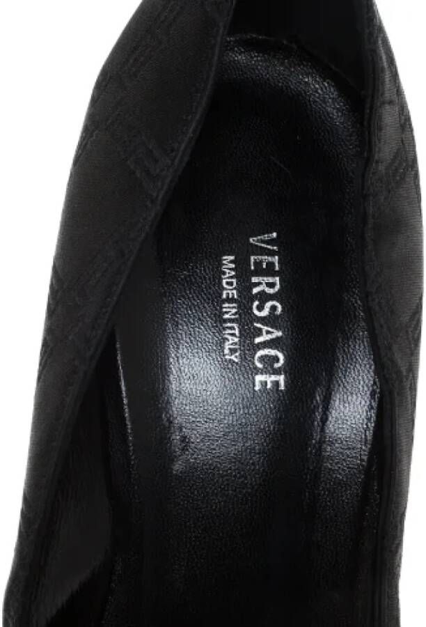 Versace Pre-owned Canvas heels Black Dames