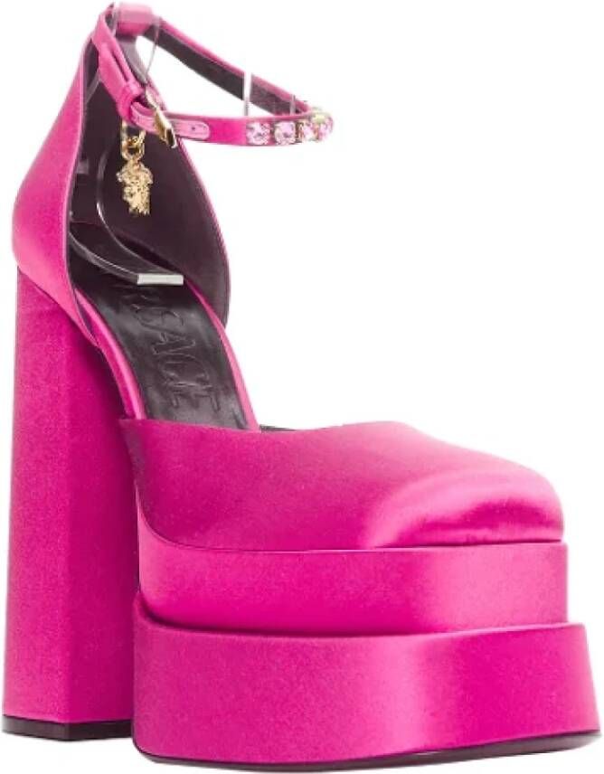 Versace Pre-owned Fabric heels Pink Dames