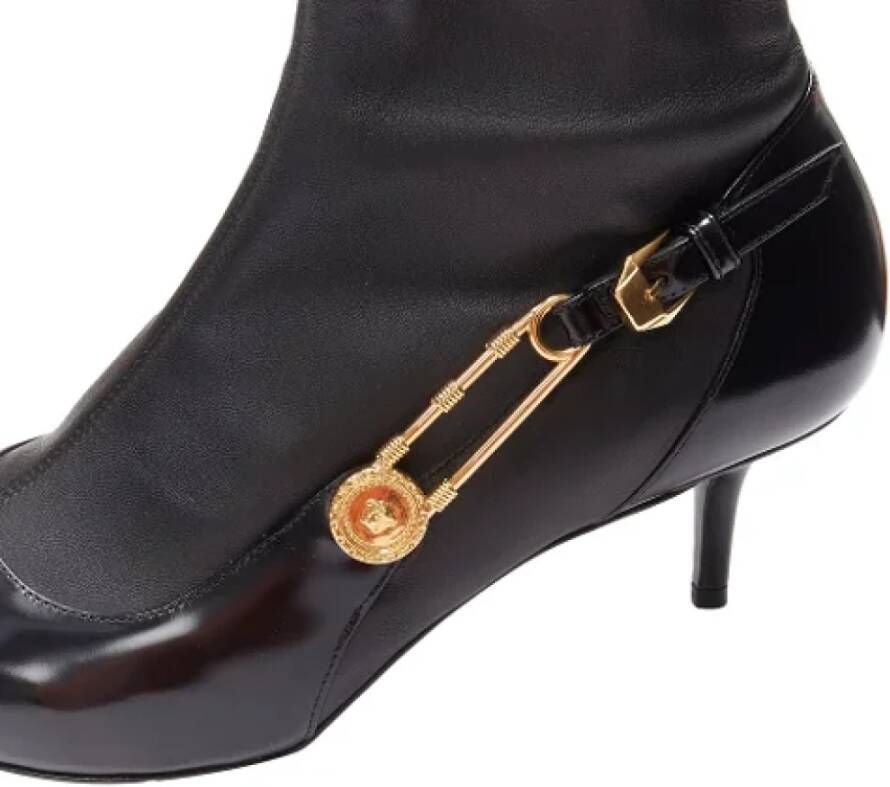 Versace Pre-owned Leather boots Black Dames