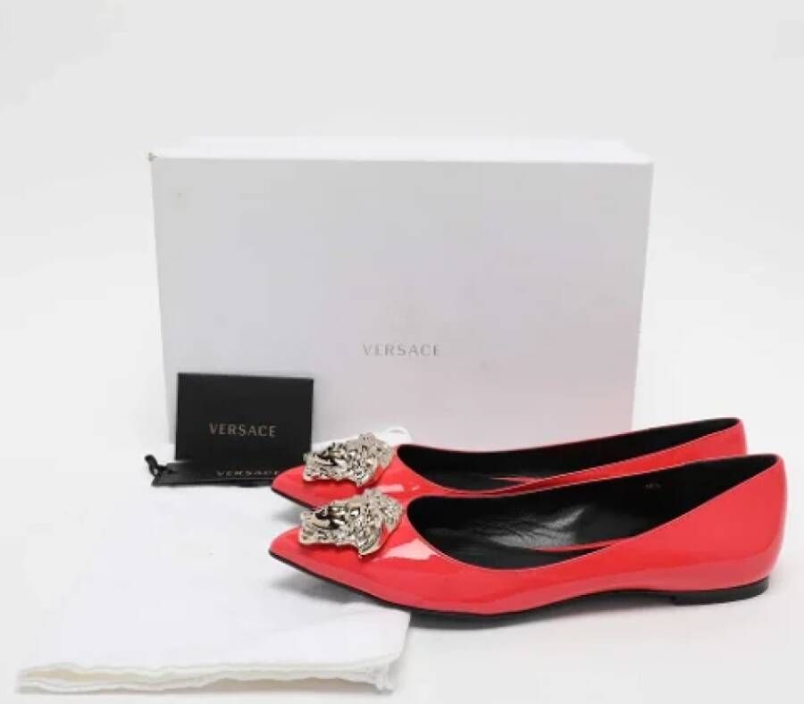 Versace Pre-owned Leather flats Pink Dames