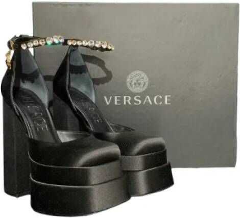 Versace Pre-owned Leather heels Black Dames