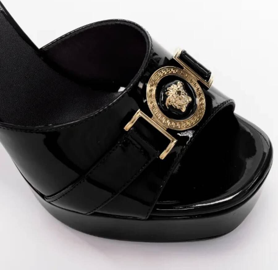 Versace Pre-owned Leather heels Black Dames