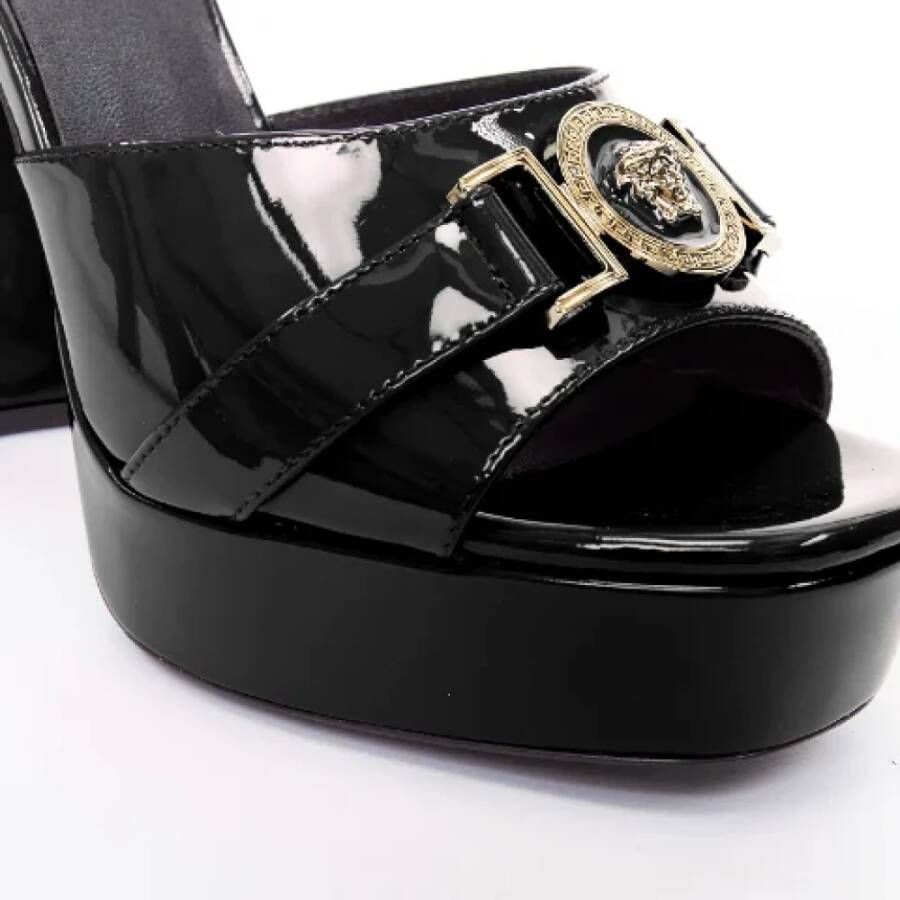 Versace Pre-owned Leather heels Black Dames