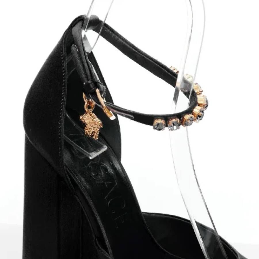 Versace Pre-owned Leather heels Black Dames