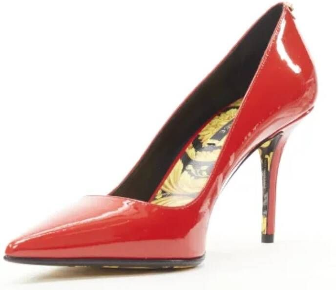 Versace Pre-owned Leather heels Red Dames