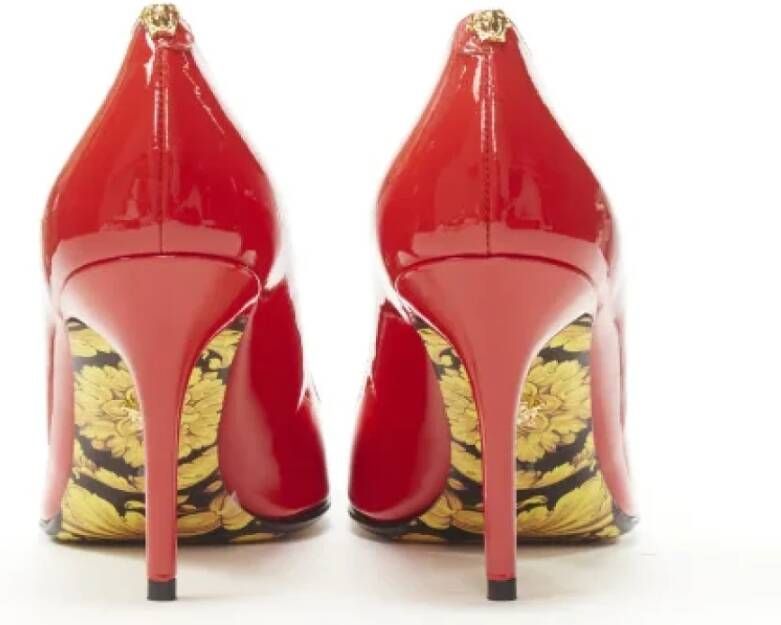 Versace Pre-owned Leather heels Red Dames