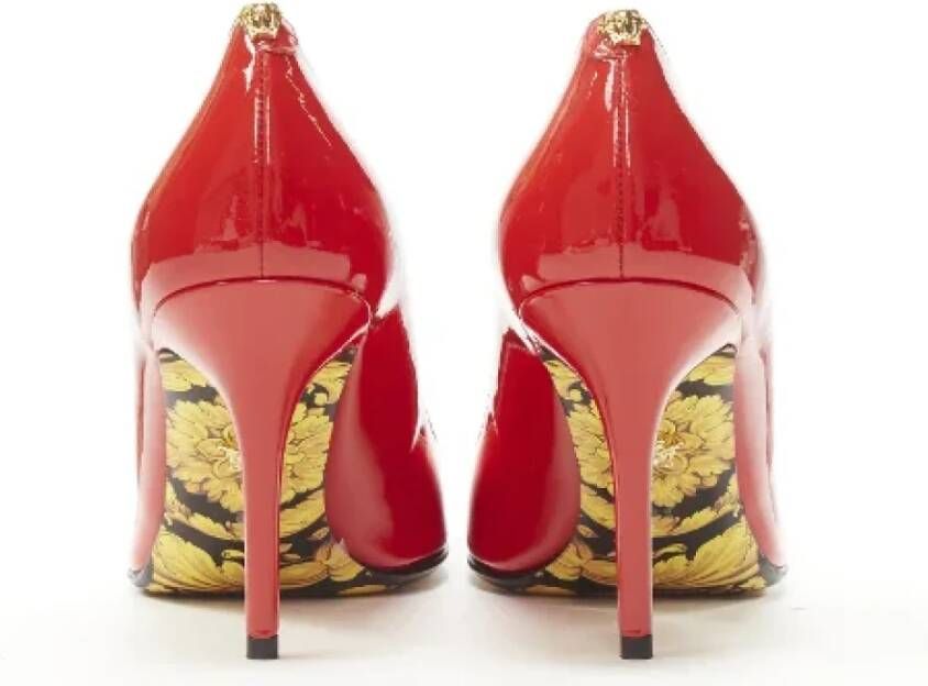 Versace Pre-owned Leather heels Red Dames