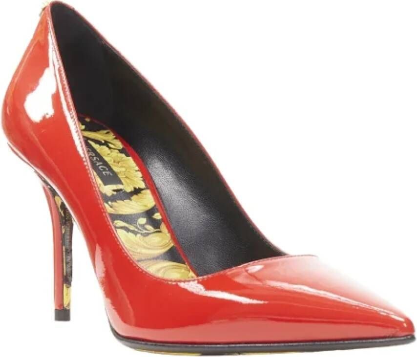 Versace Pre-owned Leather heels Red Dames