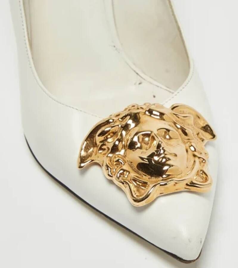 Versace Pre-owned Leather heels White Dames