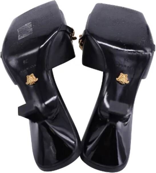 Versace Pre-owned Leather mules Black Dames