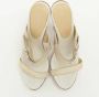 Versace Pre-owned Leather sandals Beige Dames - Thumbnail 3