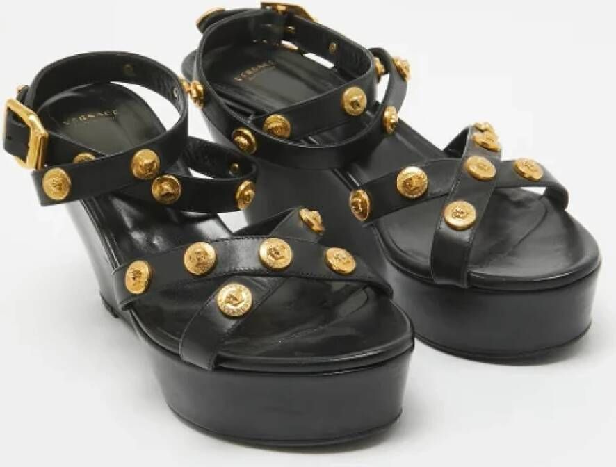 Versace Pre-owned Leather sandals Black Dames