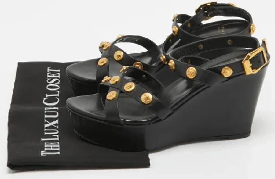 Versace Pre-owned Leather sandals Black Dames